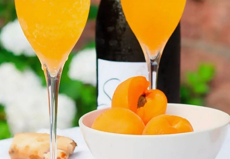 Коктейль шампанское с апельсиновым соком