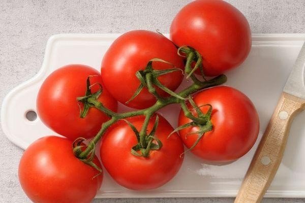 Малиновая рапсодия помидоры