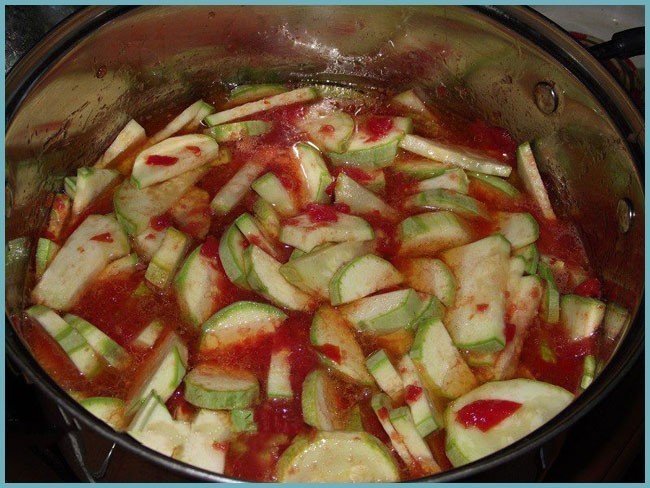 Салат из кабачков с кетчупом с яблочным уксусом